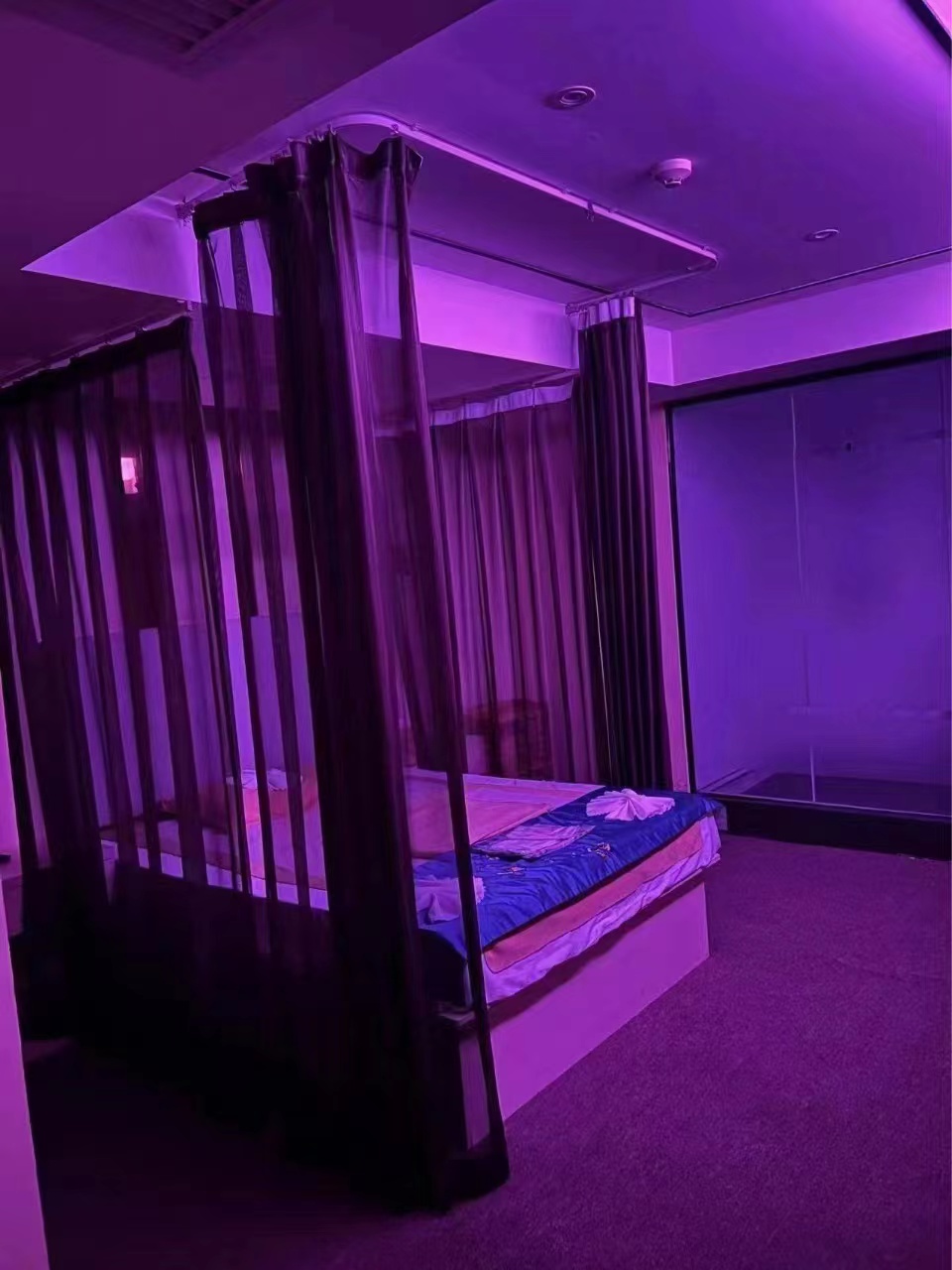 来一个非常私密的青羊区SPA足疗会馆,美女技师带你享受无与伦比